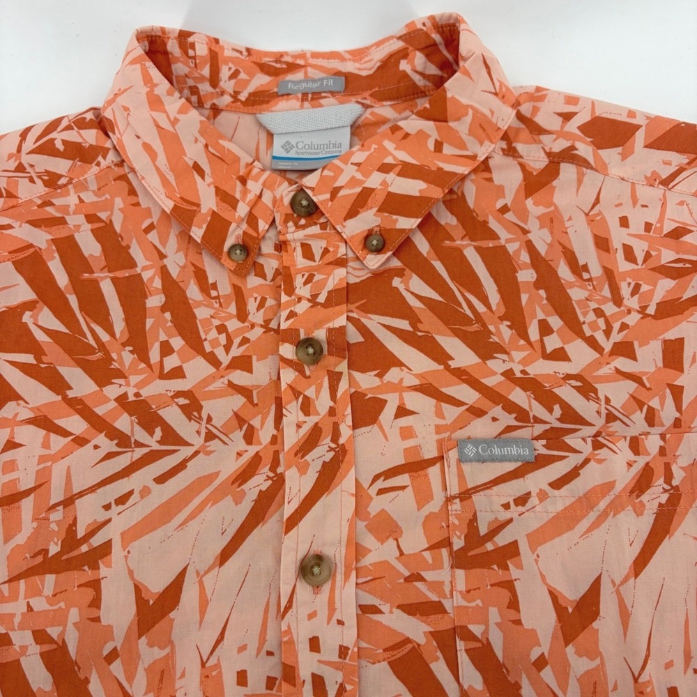 Columbia Mens Short Sleeve Button Down Shirt Coral Orange Palm Print AM0094 L